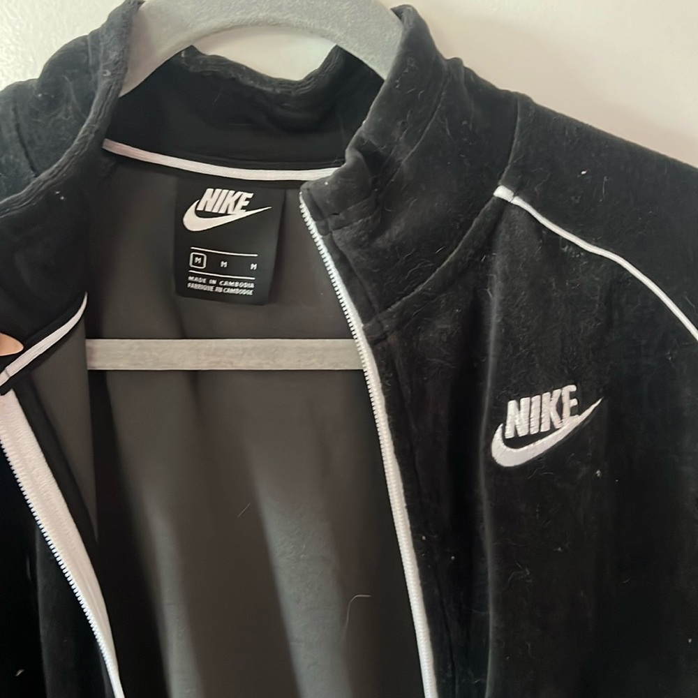 vintage nike velvet zip up jacket, size medium